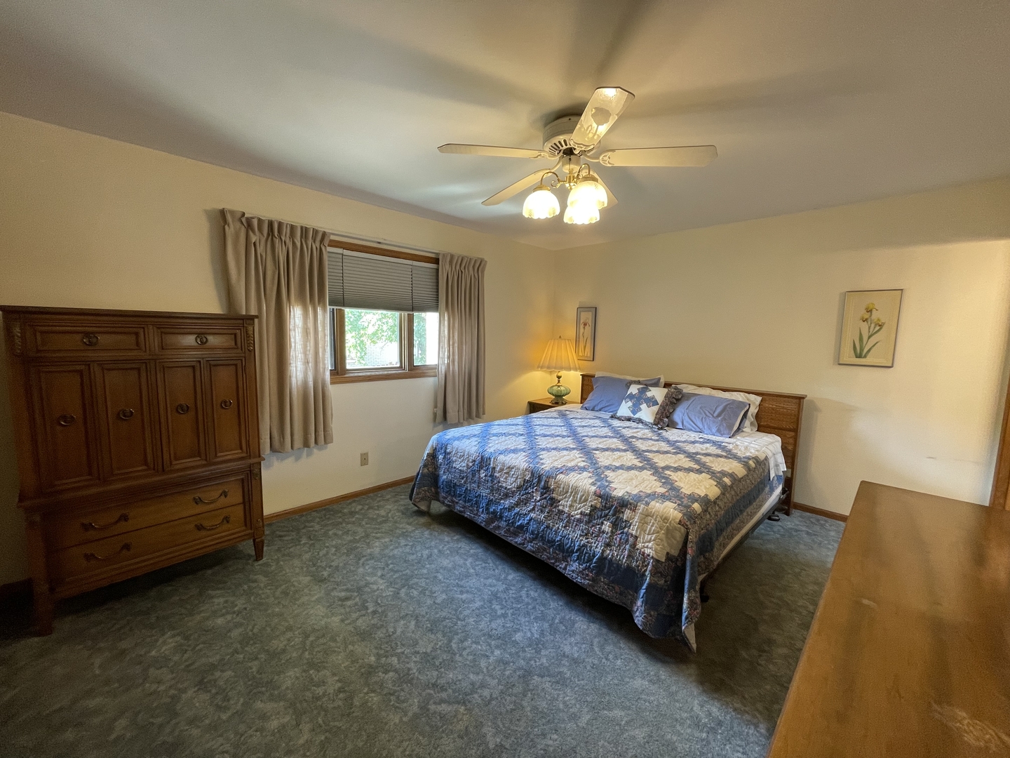 10211 S 88TH Avenue, Palos Hills, IL 60465