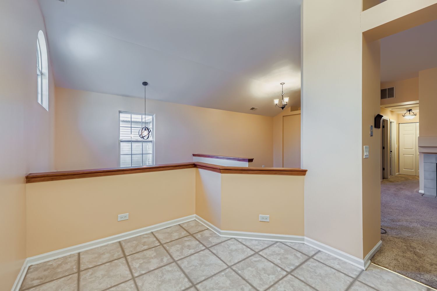 1212 Shawford Way, Elgin, IL 60120