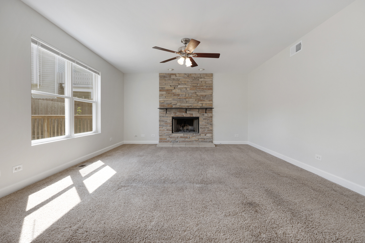 399 Fulton Avenue, South Elgin, IL 60177