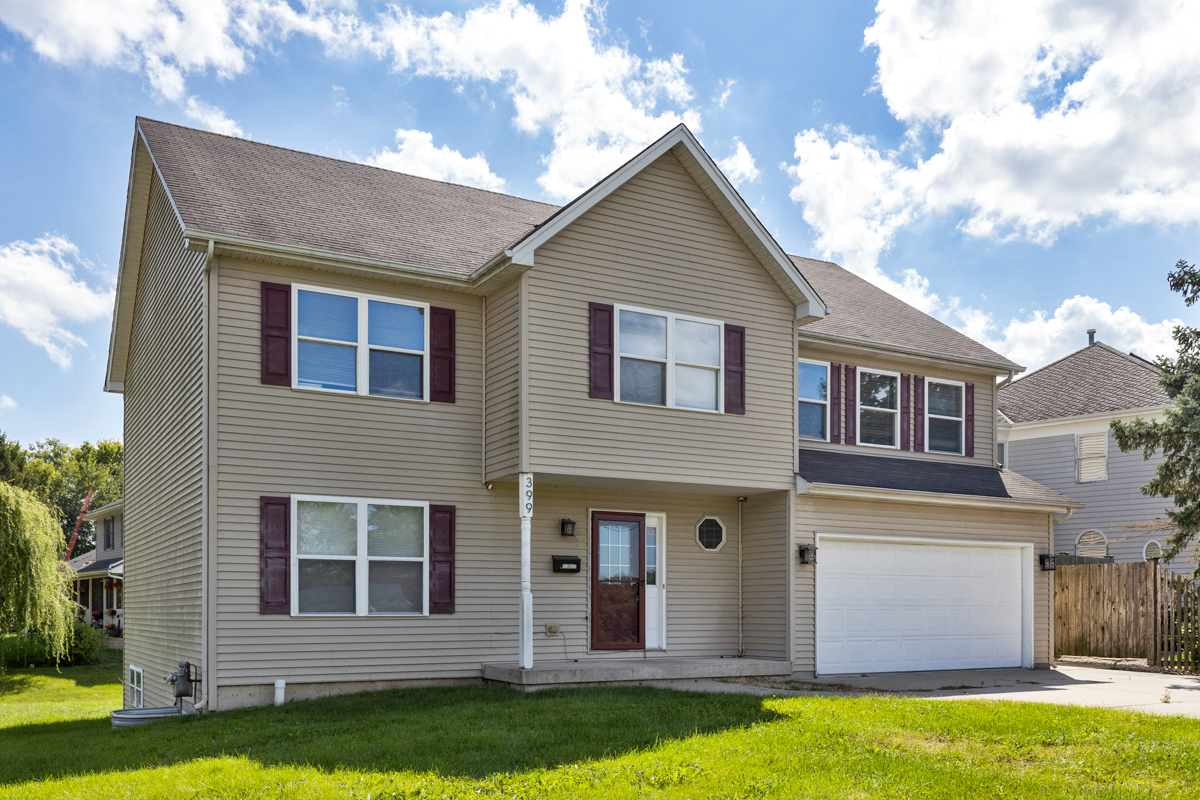 399 Fulton Avenue, South Elgin, IL 60177