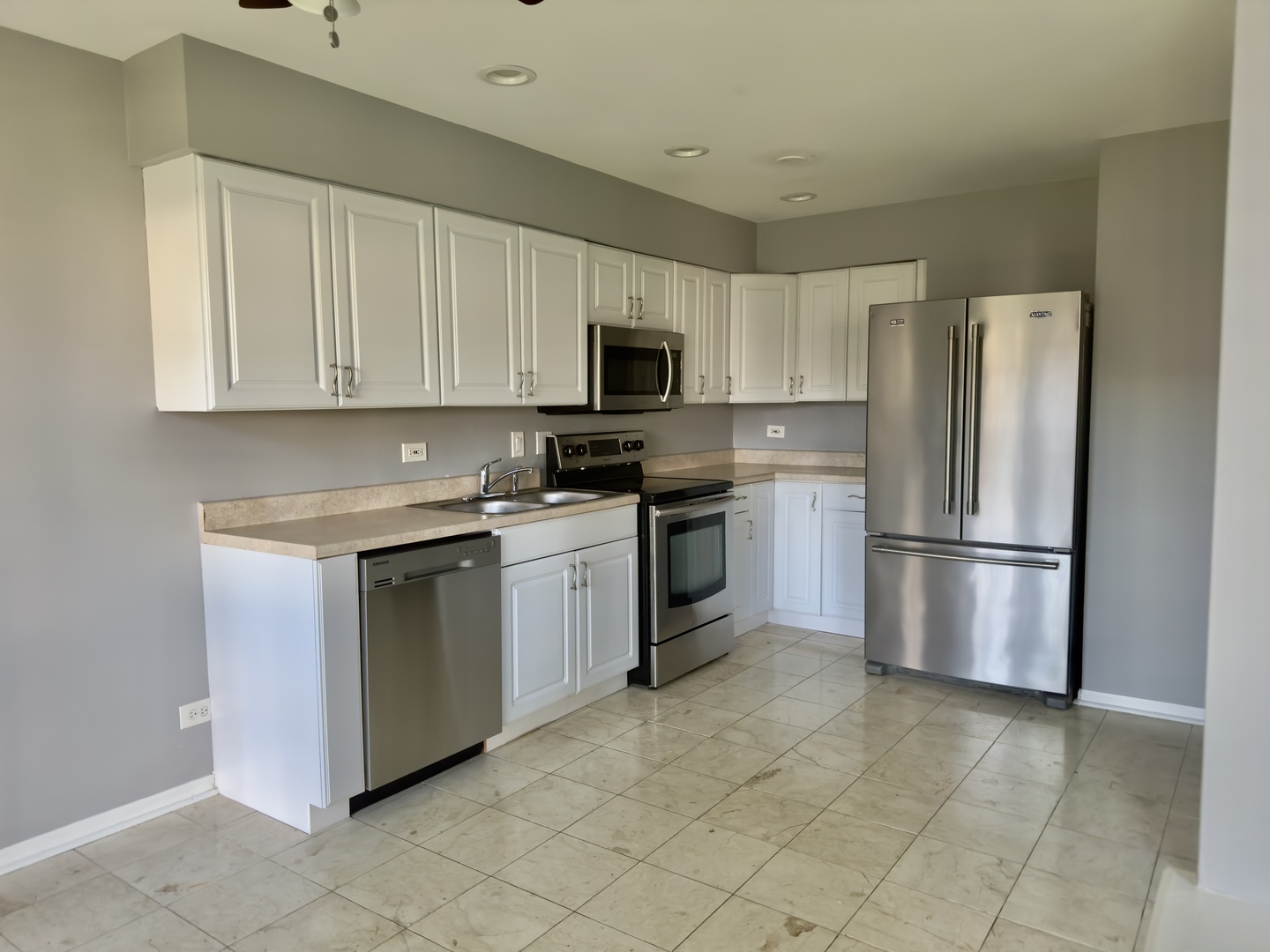 1356 S Lorraine Road #C, Wheaton, IL 60189