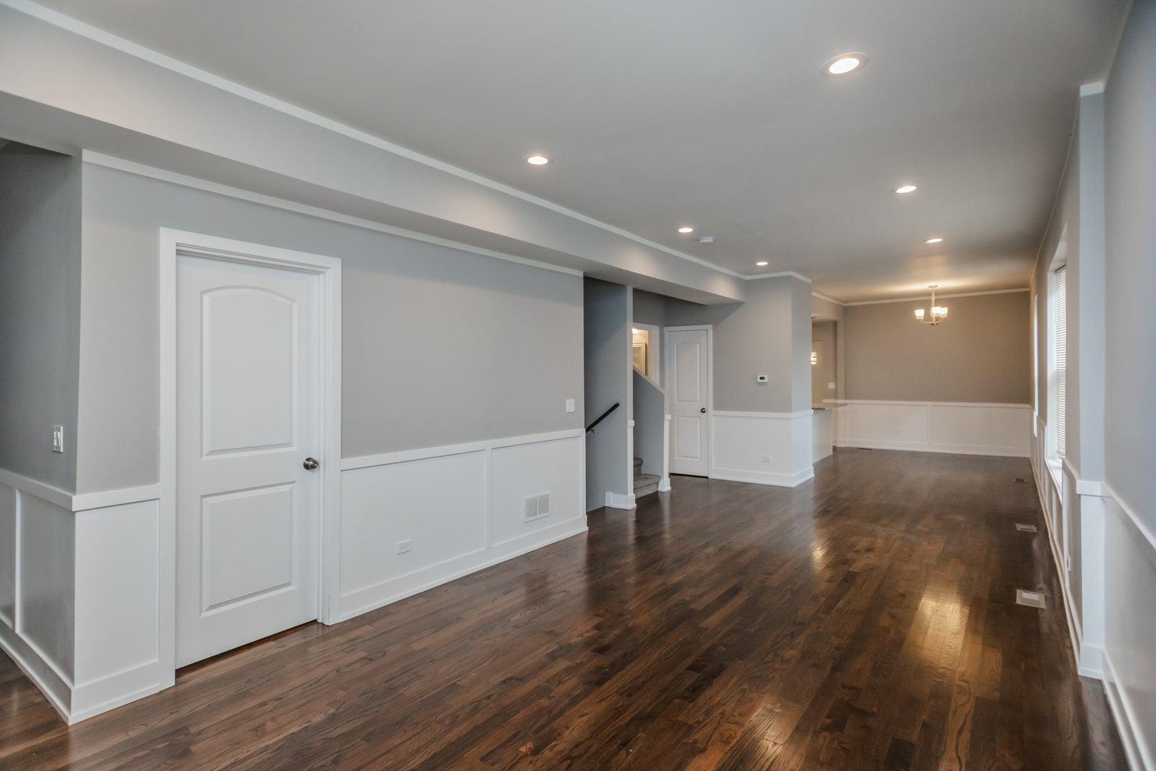 7605 S Champlain Avenue, Chicago, IL 60619
