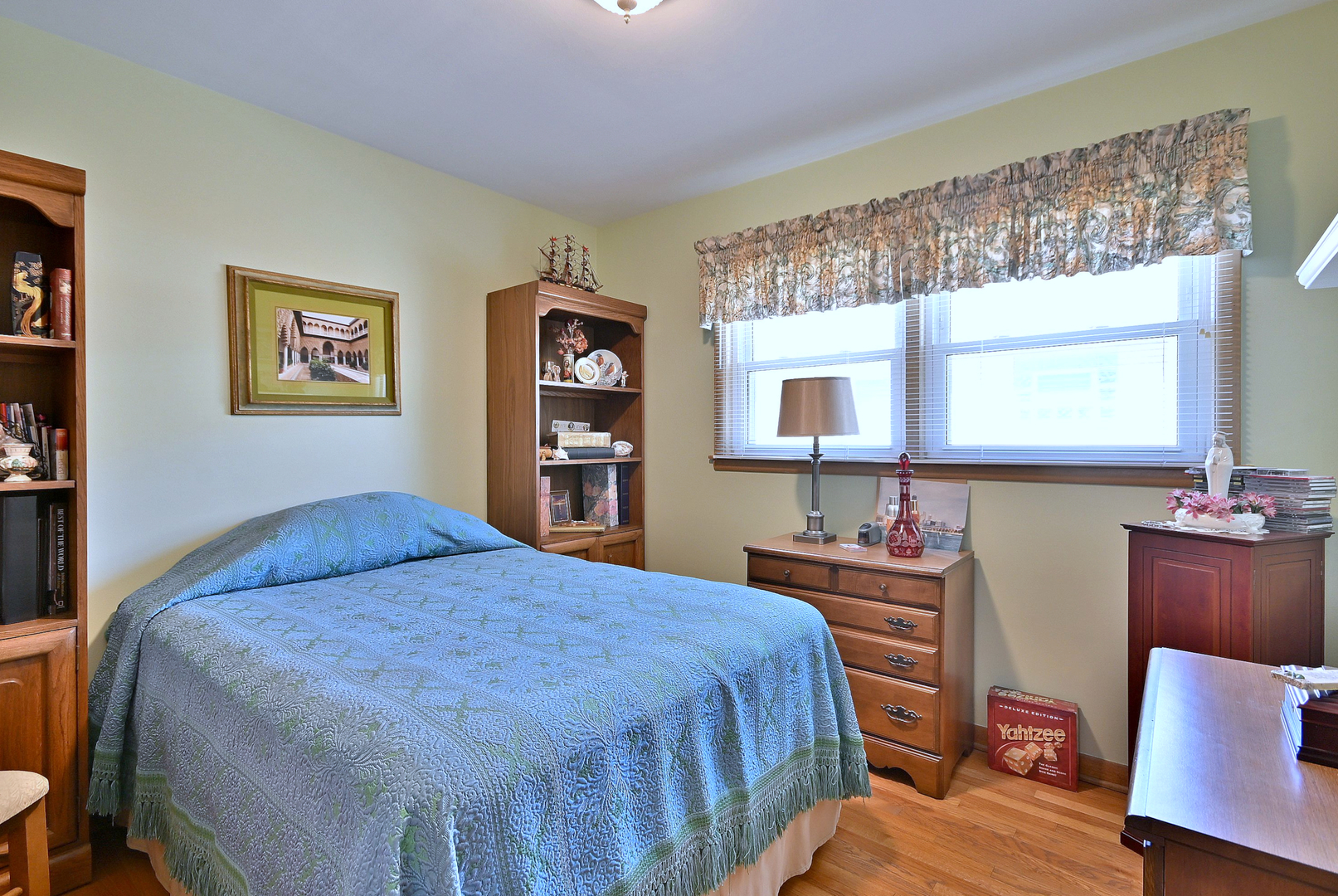 8512 N Oriole Avenue, Niles, IL 60714