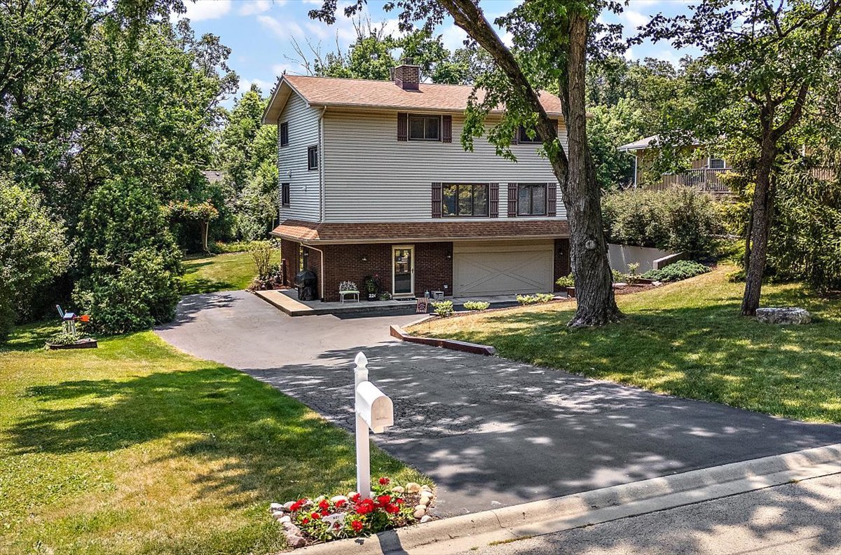 224 Hauser Court, New Lenox, IL 60451