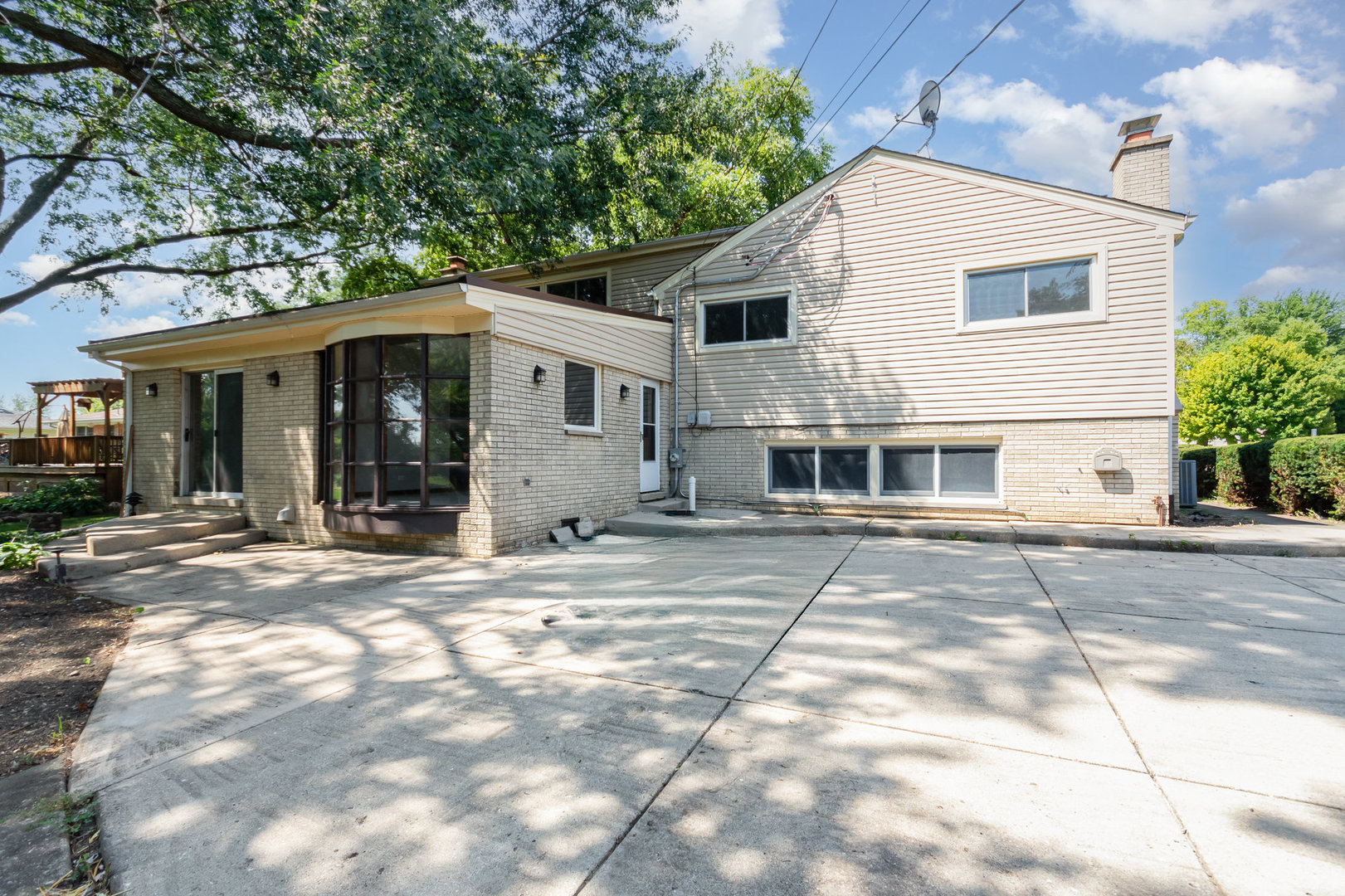 6N325 Linden Avenue, Medinah, IL 60157