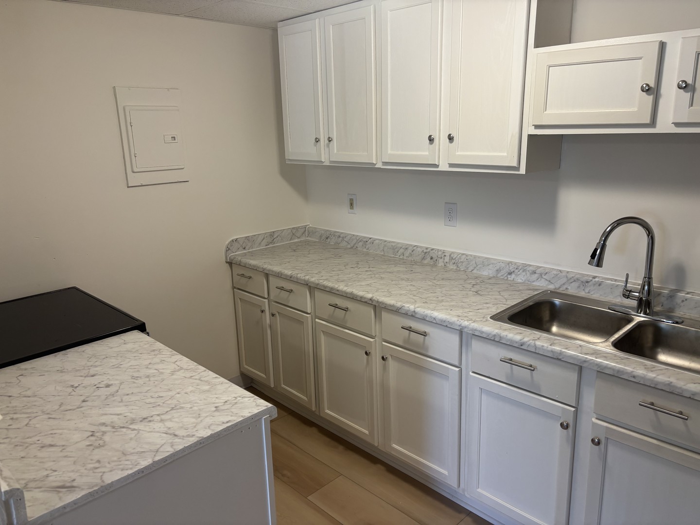 1231 N Galena Avenue #212, Dixon, IL 61021