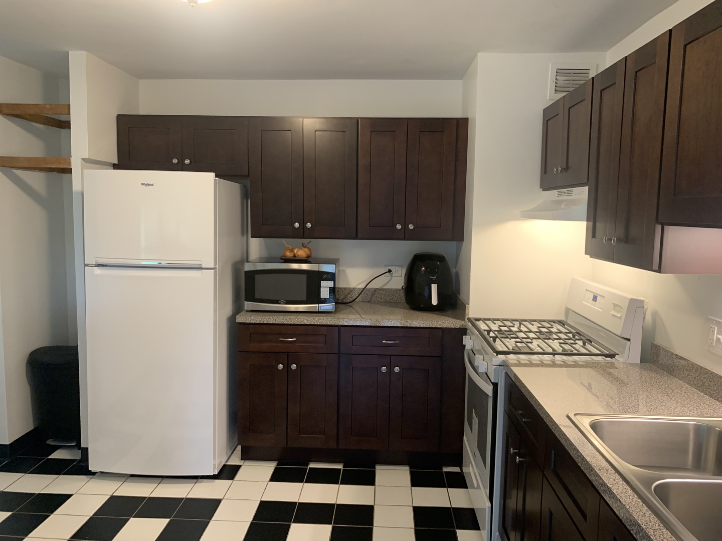 4850 S Lake Park Avenue #412, Chicago, IL 60615