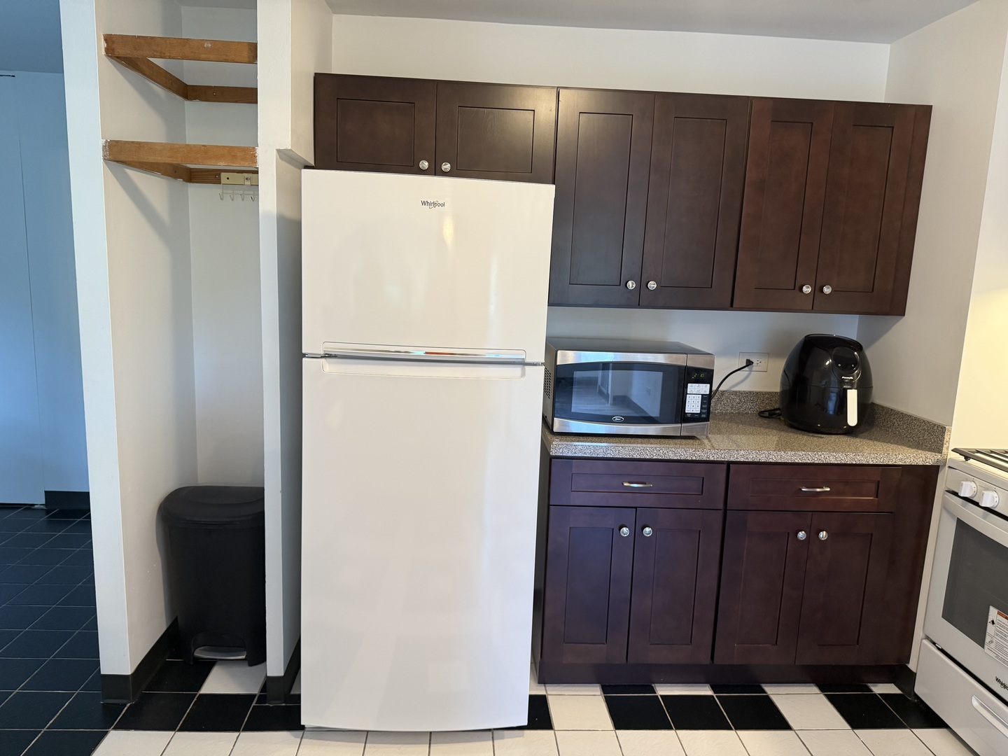 4850 S Lake Park Avenue #412, Chicago, IL 60615