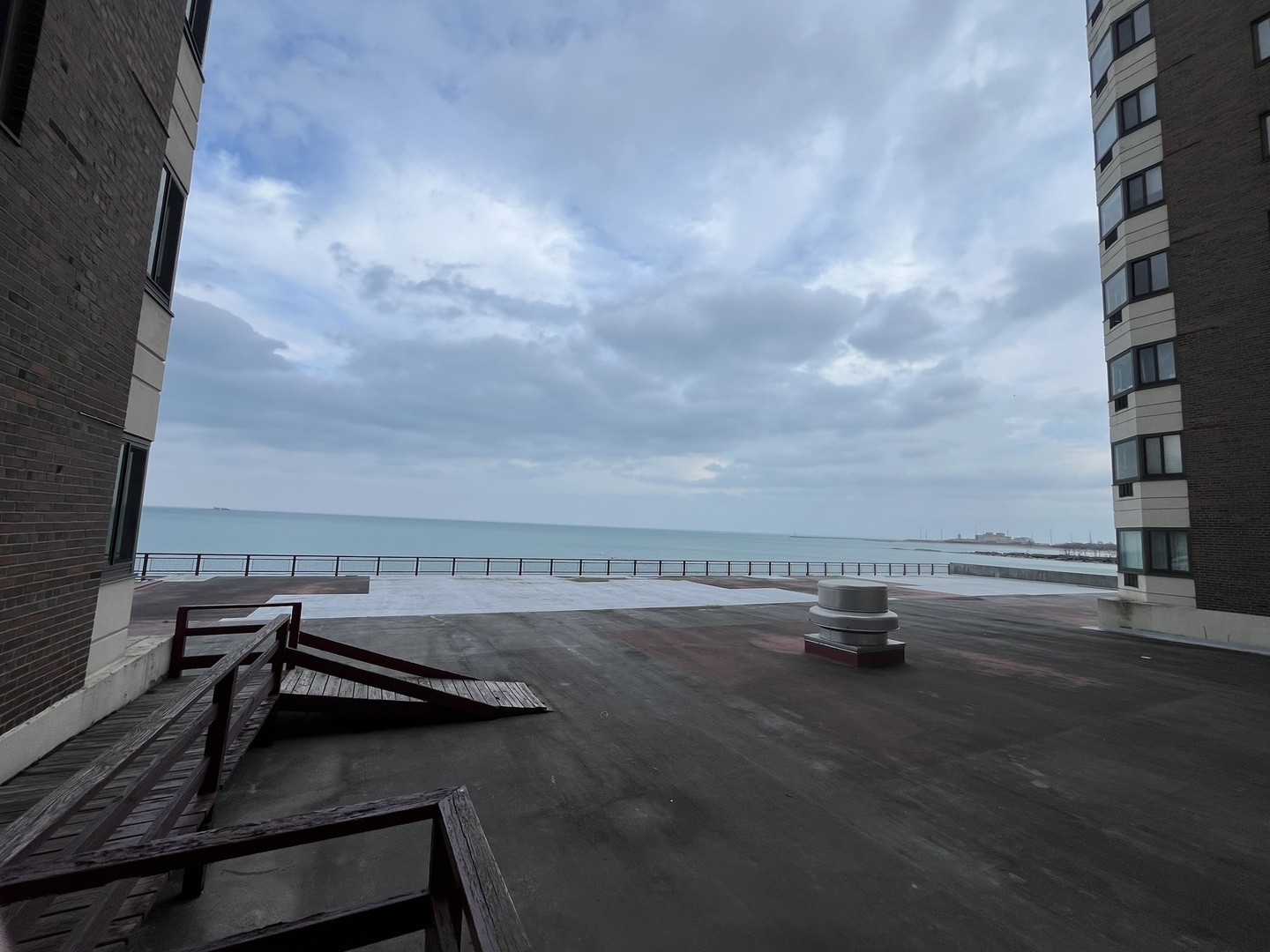 7337 S South Shore Drive #1024, Chicago, IL 60649