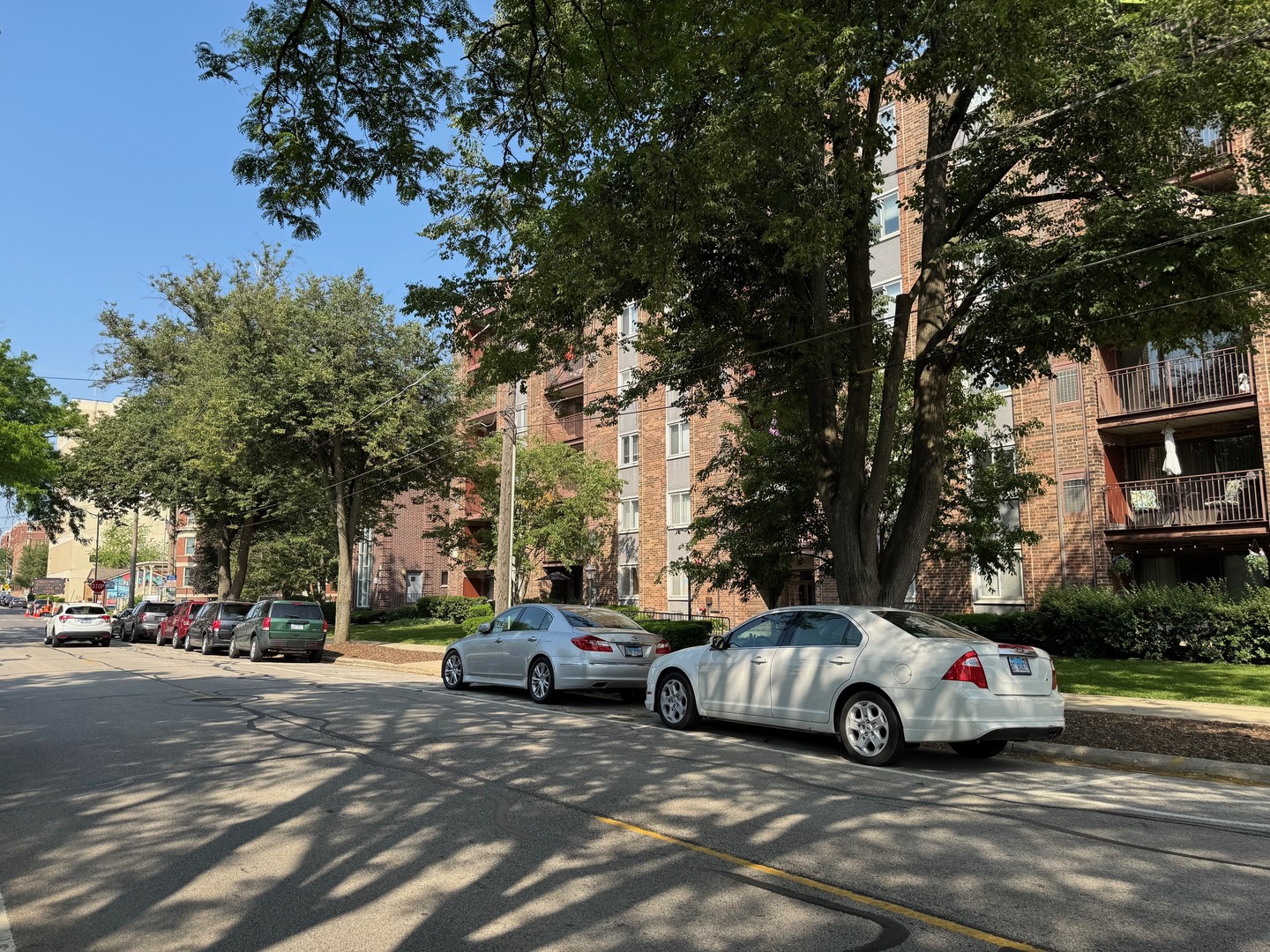 825 PEARSON Avenue #3E, Des Plaines, IL 60016