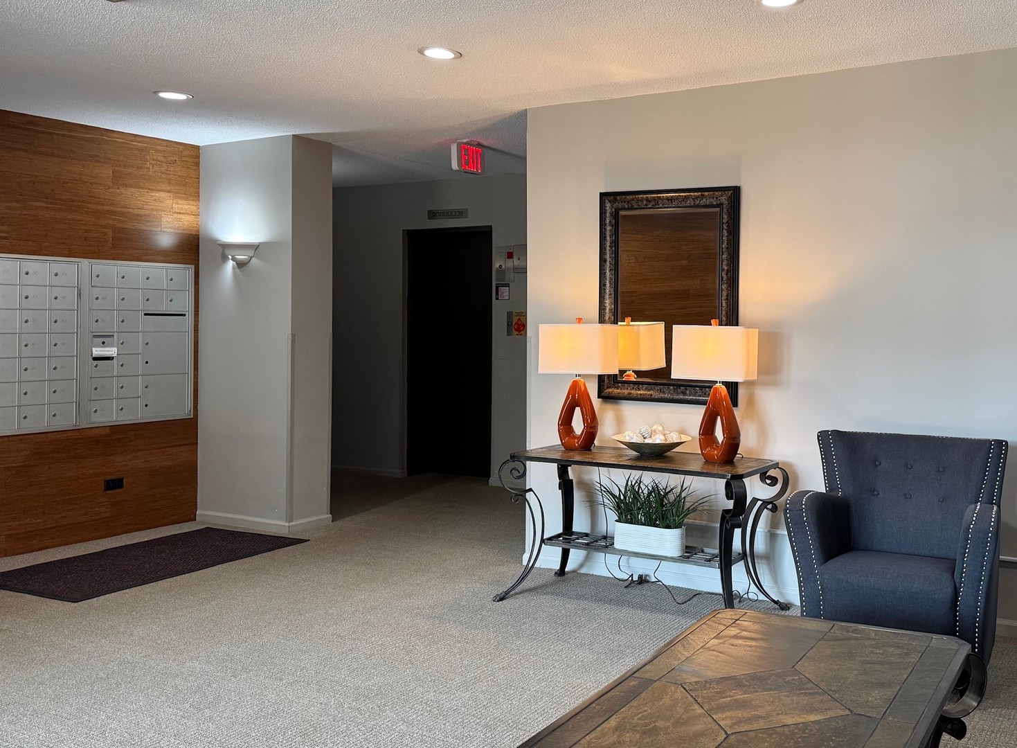 825 PEARSON Avenue #3E, Des Plaines, IL 60016