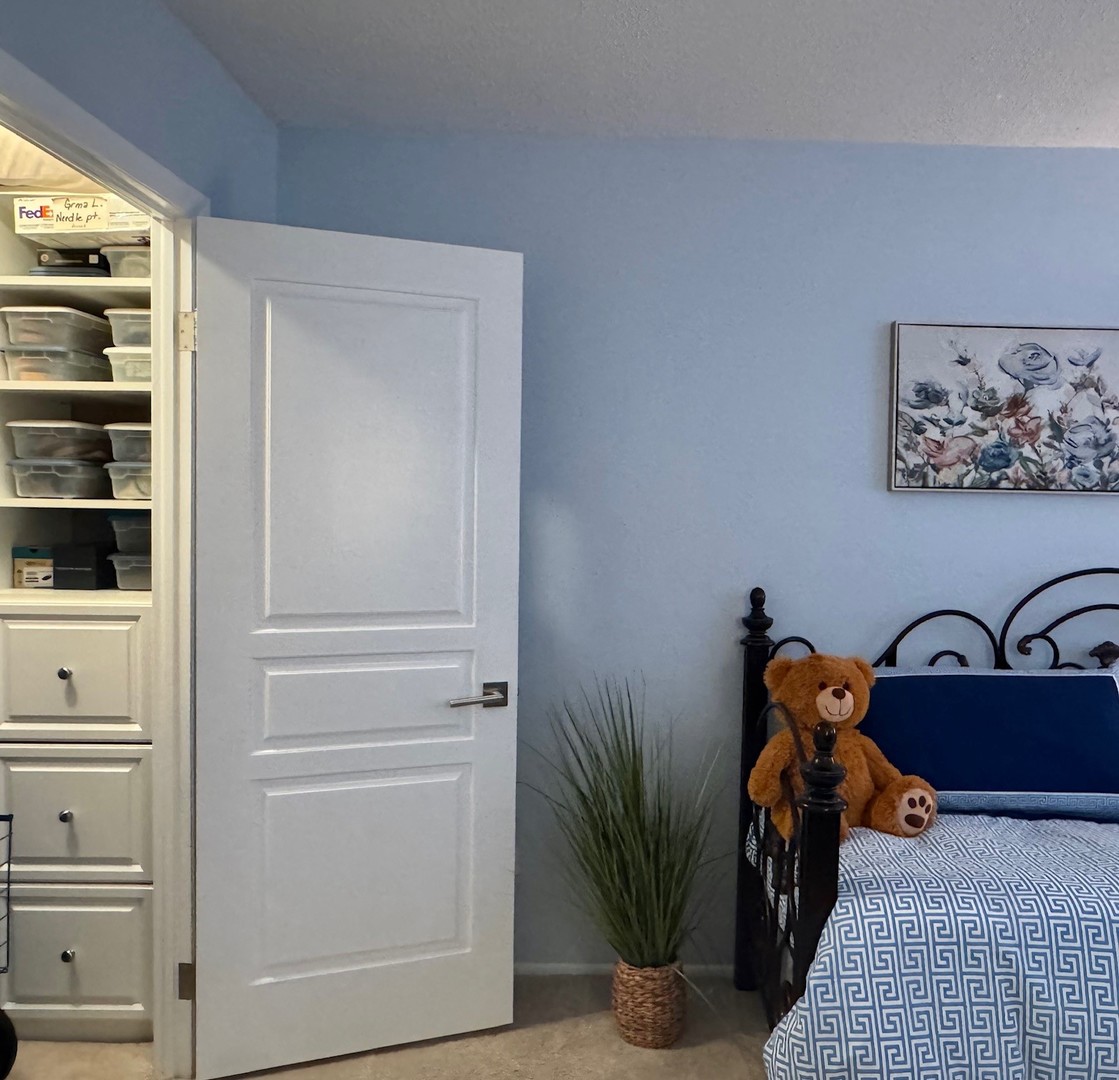 825 PEARSON Avenue #3E, Des Plaines, IL 60016