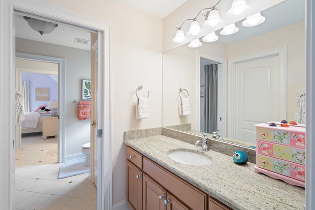 3919 Washington Street, Downers Grove, IL 60515