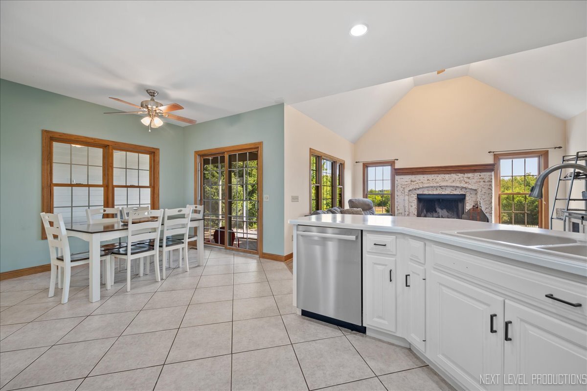 9260 N Stonewall Drive, Newark, IL 60541