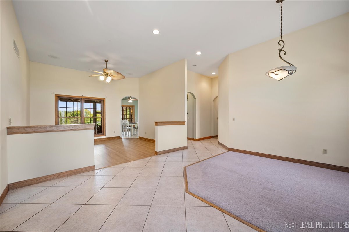 9260 N Stonewall Drive, Newark, IL 60541