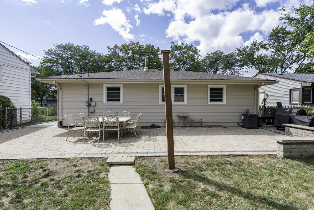 2305 Joppa Avenue, Zion, IL 60099