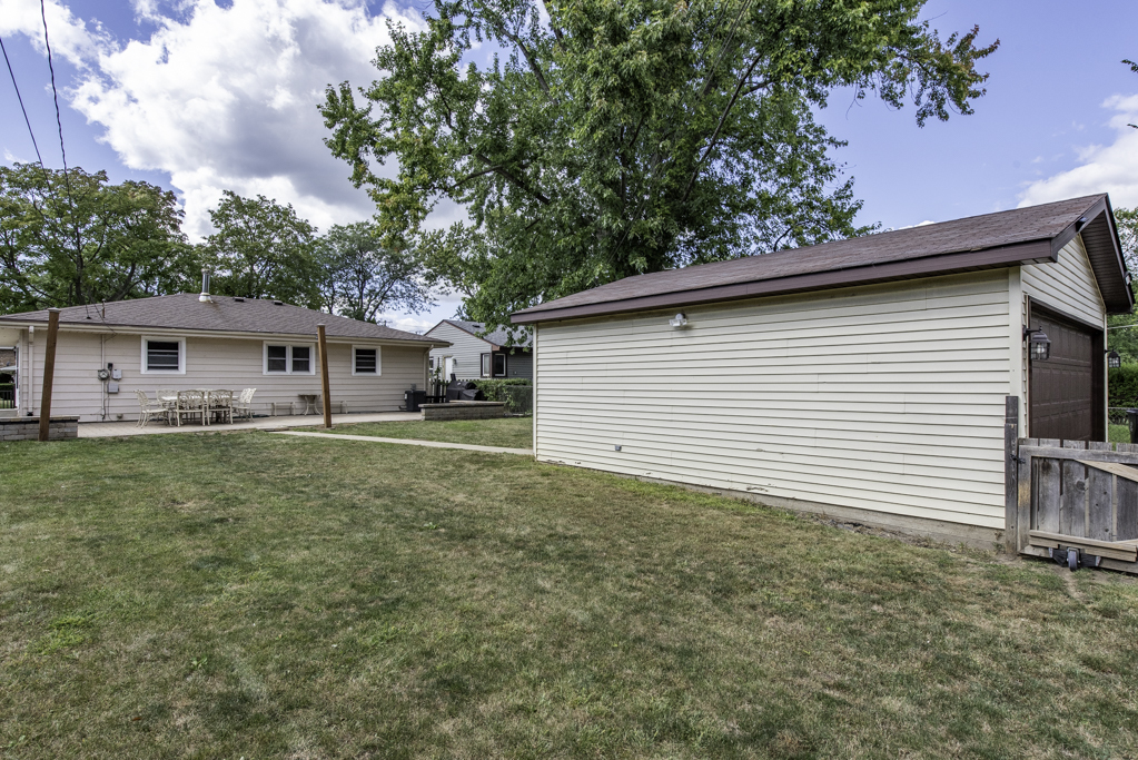 2305 Joppa Avenue, Zion, IL 60099