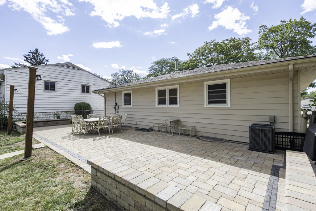 2305 Joppa Avenue, Zion, IL 60099