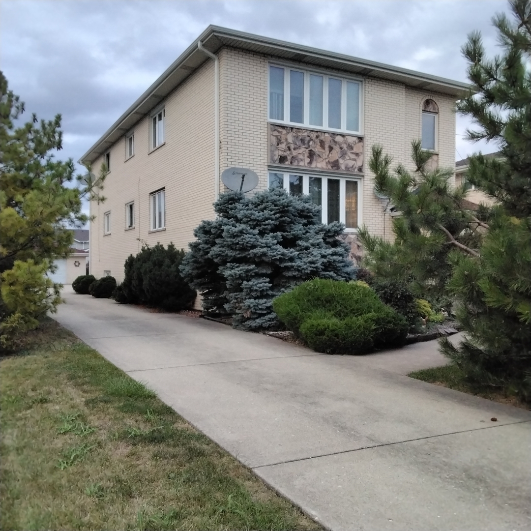 8016 W 83rd Street #2, Bridgeview, IL 60455