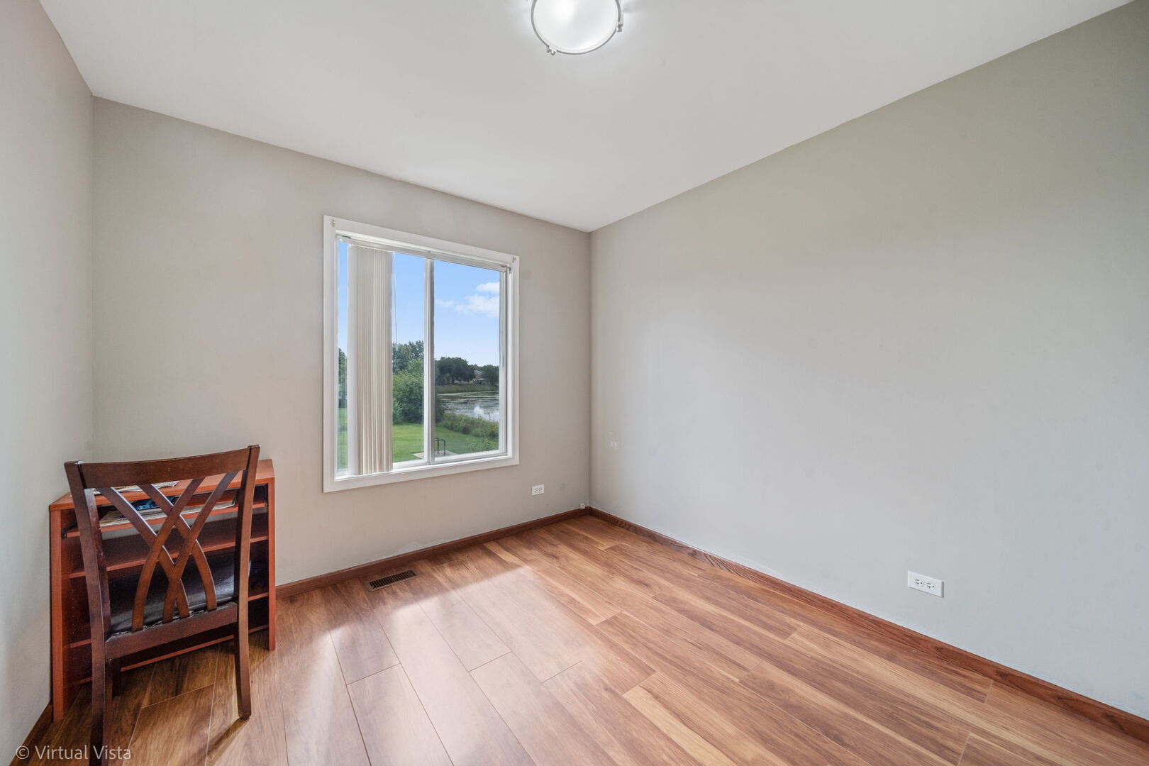 1402 Walnut Circle, Carol Stream, IL 60188
