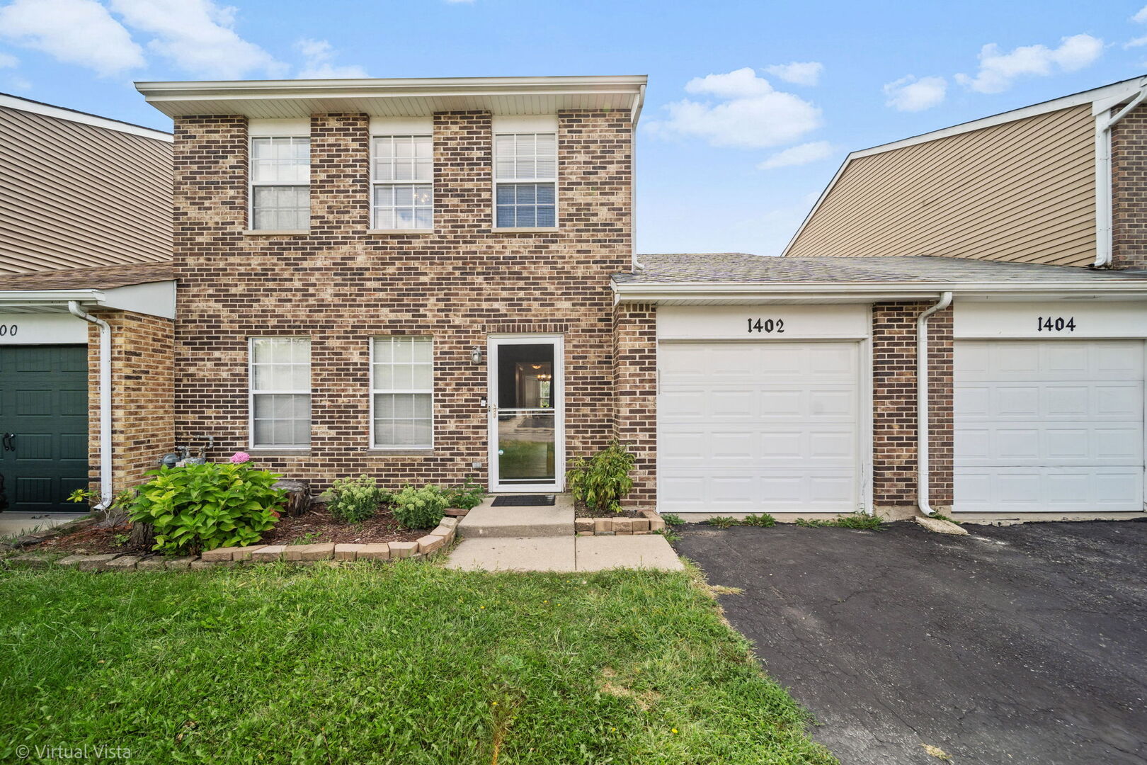 1402 Walnut Circle, Carol Stream, IL 60188