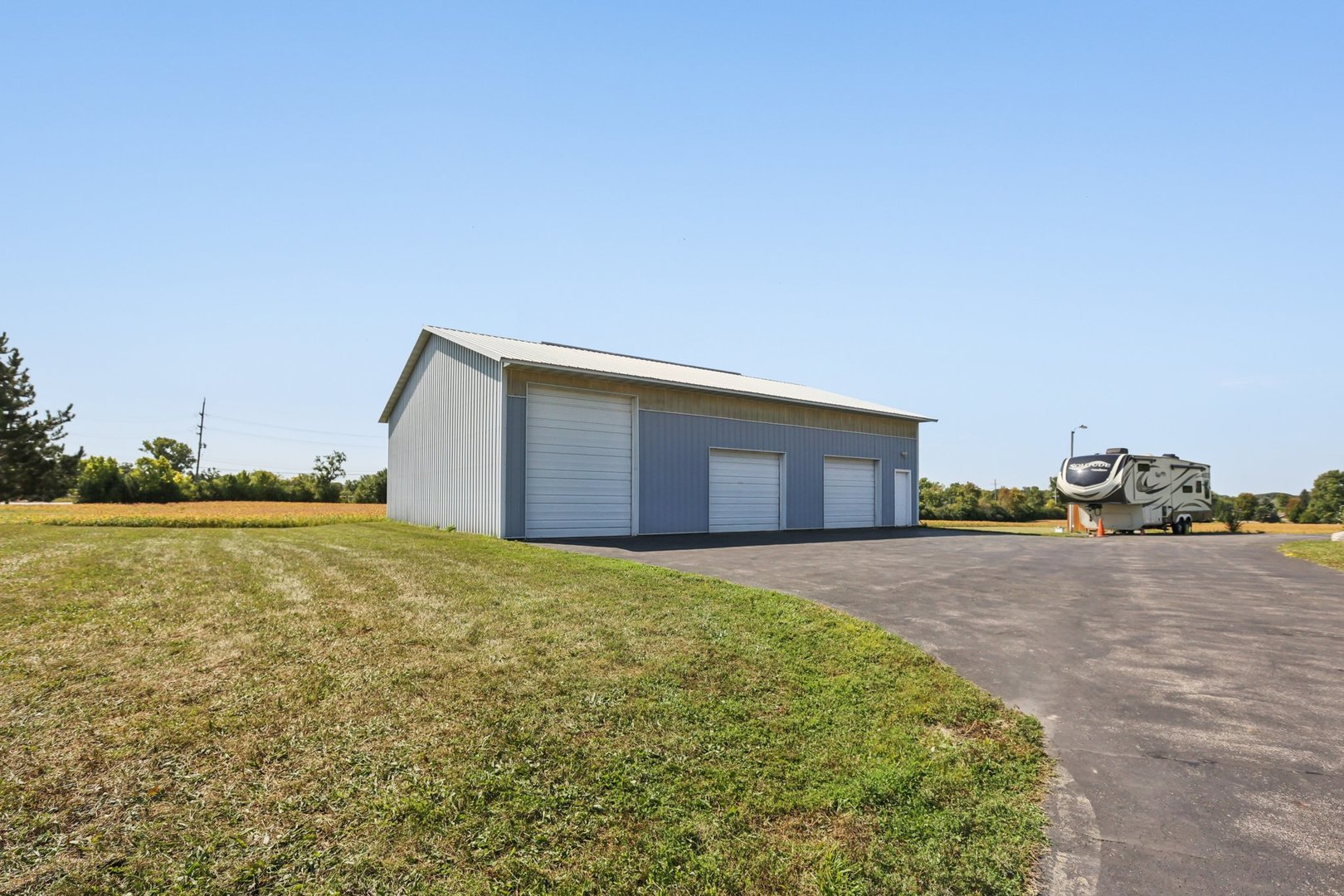 33336 N Fish Lake Road, Ingleside, IL 60041