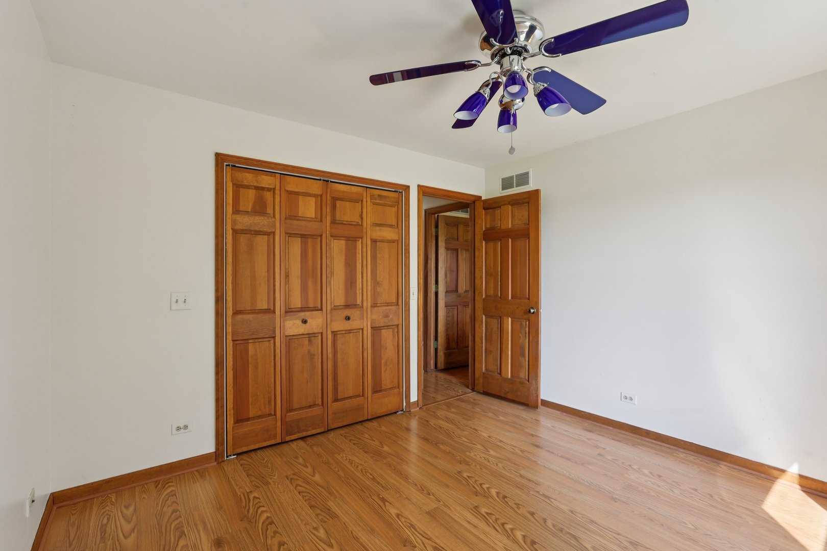 33336 N Fish Lake Road, Ingleside, IL 60041