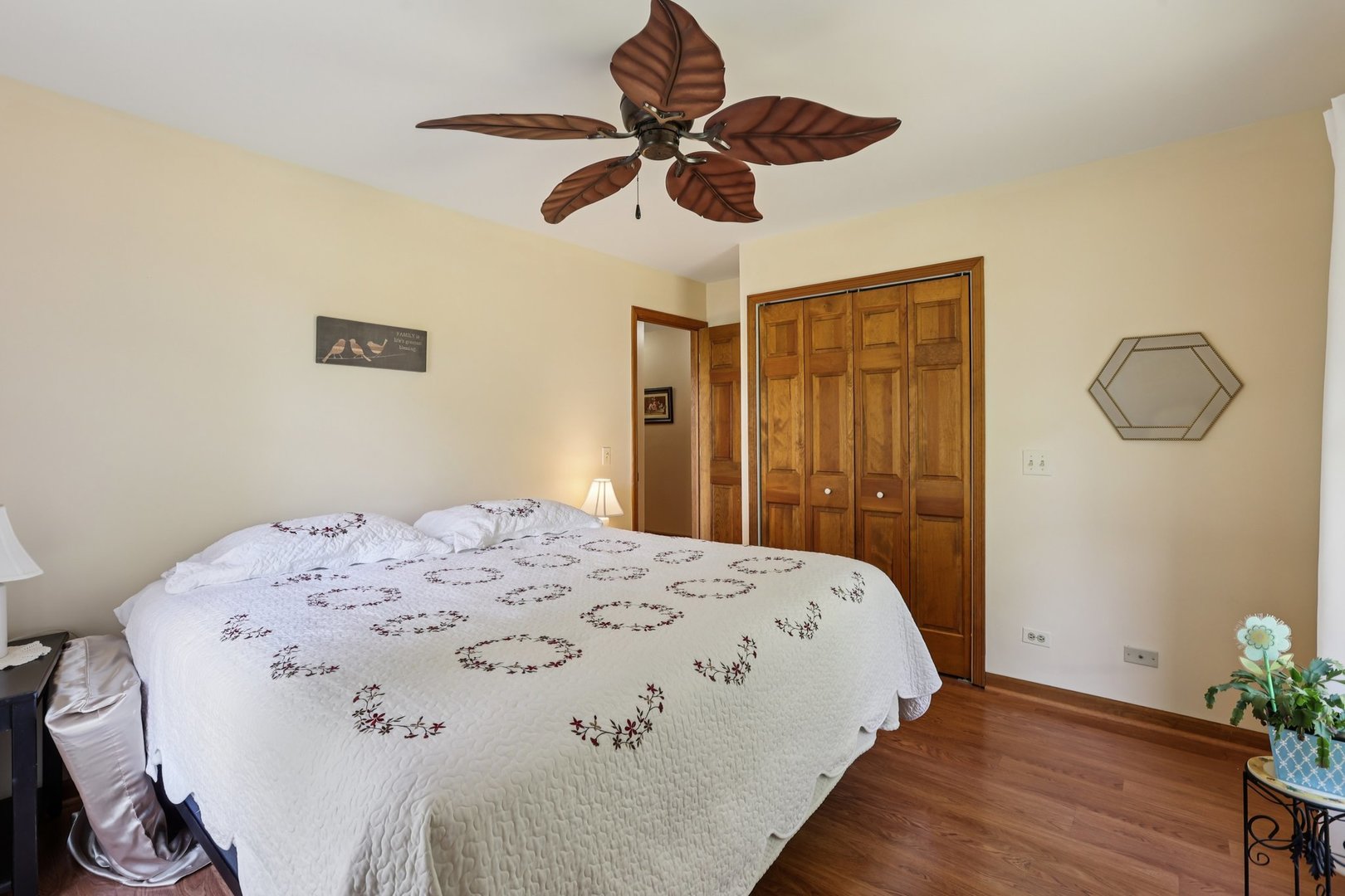 33336 N Fish Lake Road, Ingleside, IL 60041