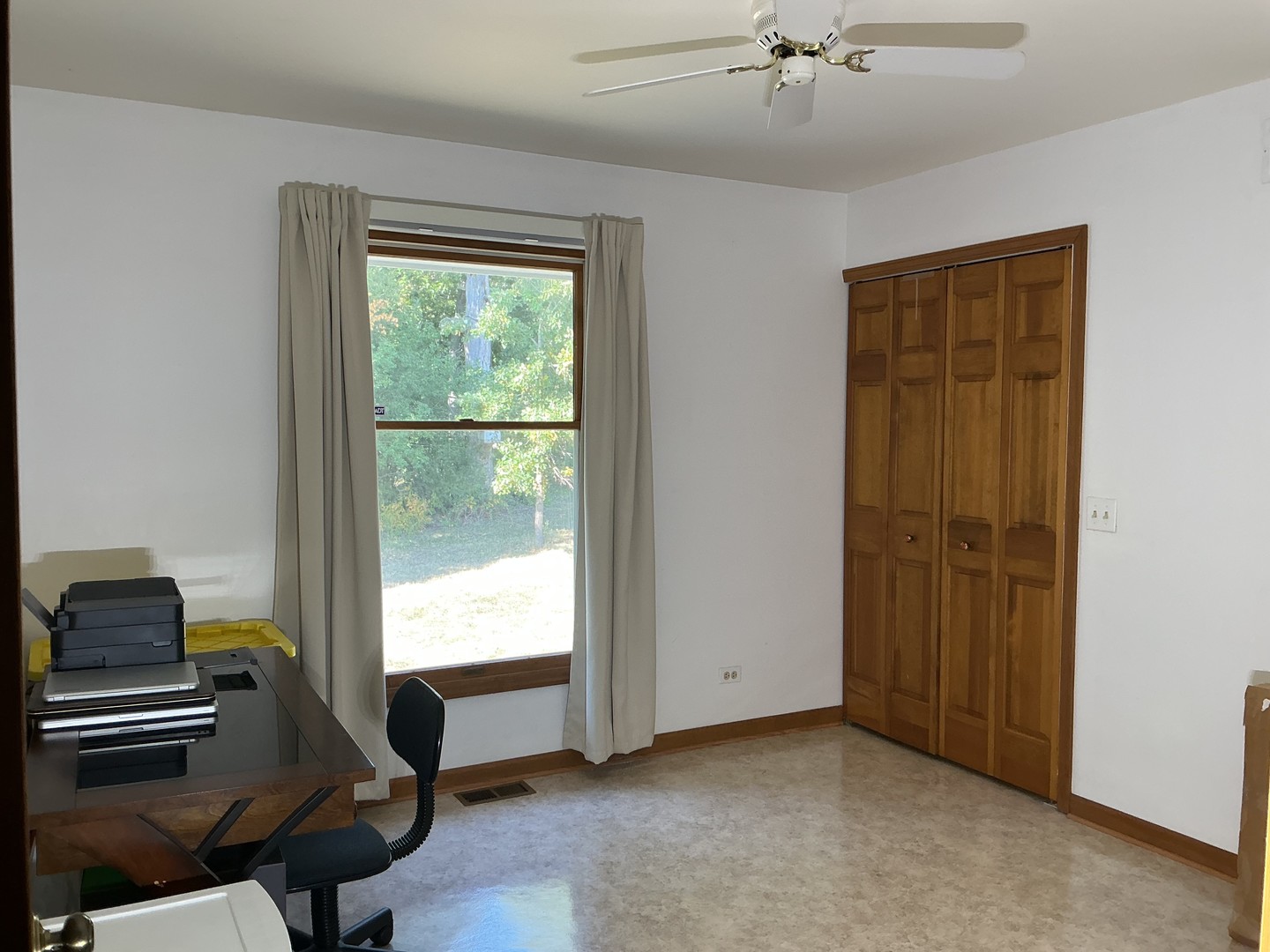 33336 N Fish Lake Road, Ingleside, IL 60041