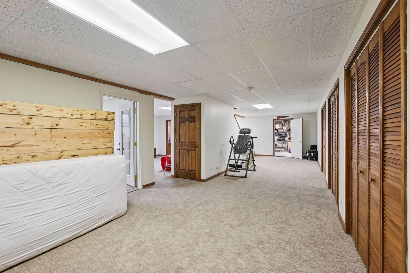 33336 N Fish Lake Road, Ingleside, IL 60041