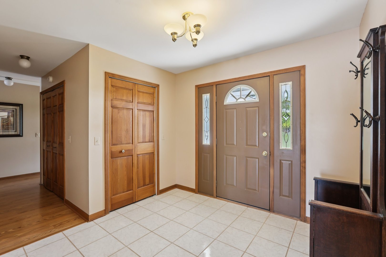33336 N Fish Lake Road, Ingleside, IL 60041