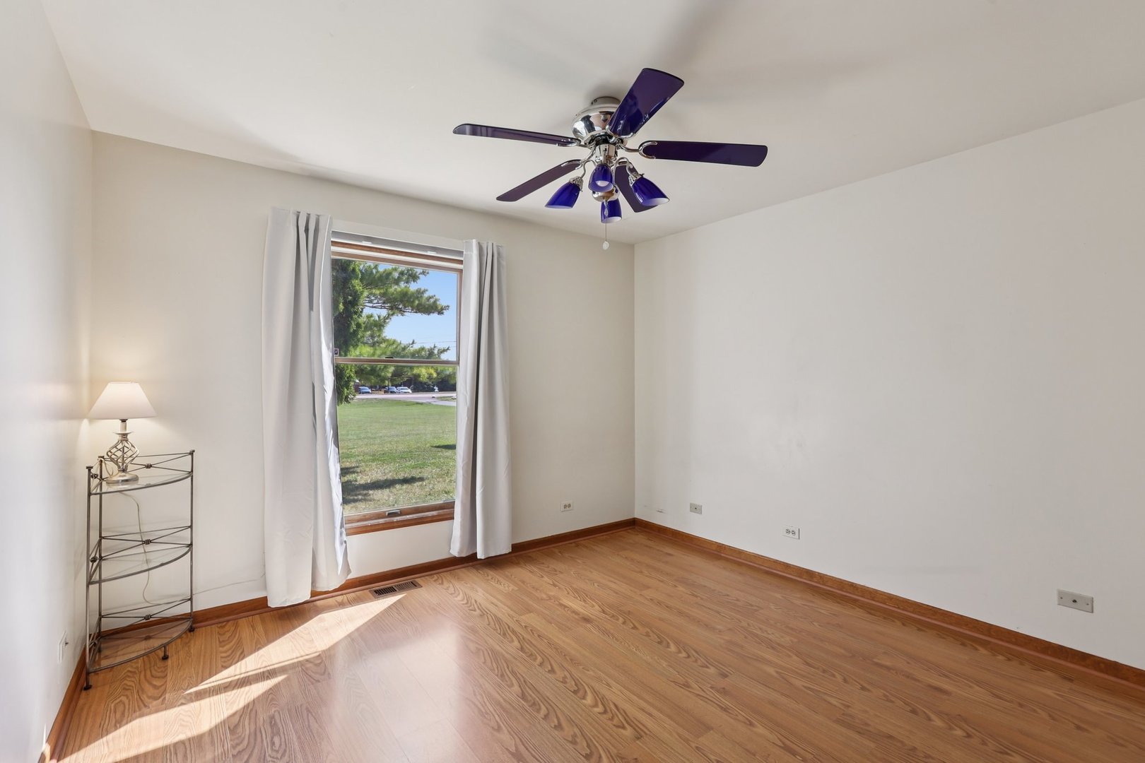 33336 N Fish Lake Road, Ingleside, IL 60041