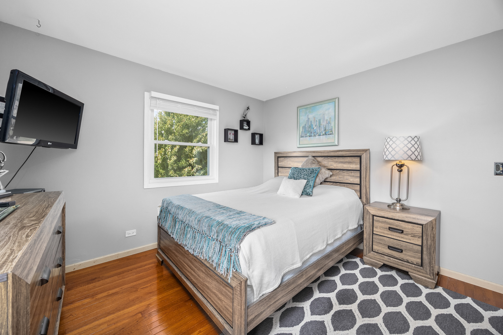 713 Oklahoma Way, Elk Grove Village, IL 60007