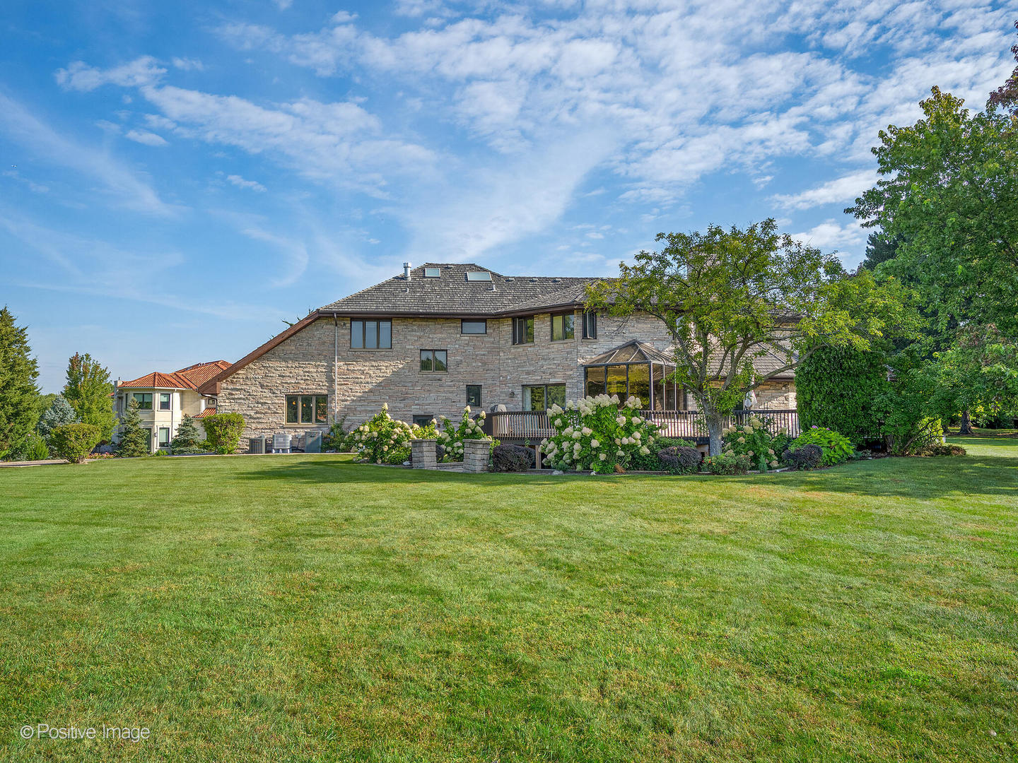 802 Midwest Club Parkway, Oak Brook, IL 60523