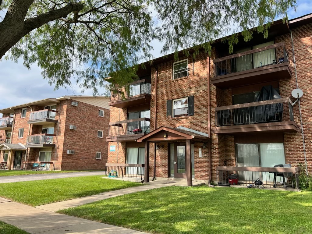 4552 Heartland Drive #3W, Richton Park, IL 60471