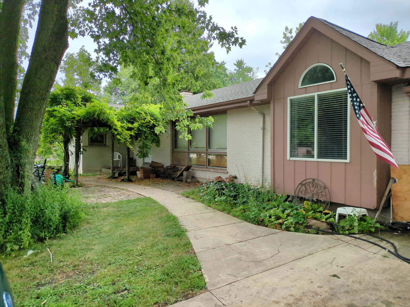 25171 N Virginia Avenue, Lake Zurich, IL 60047