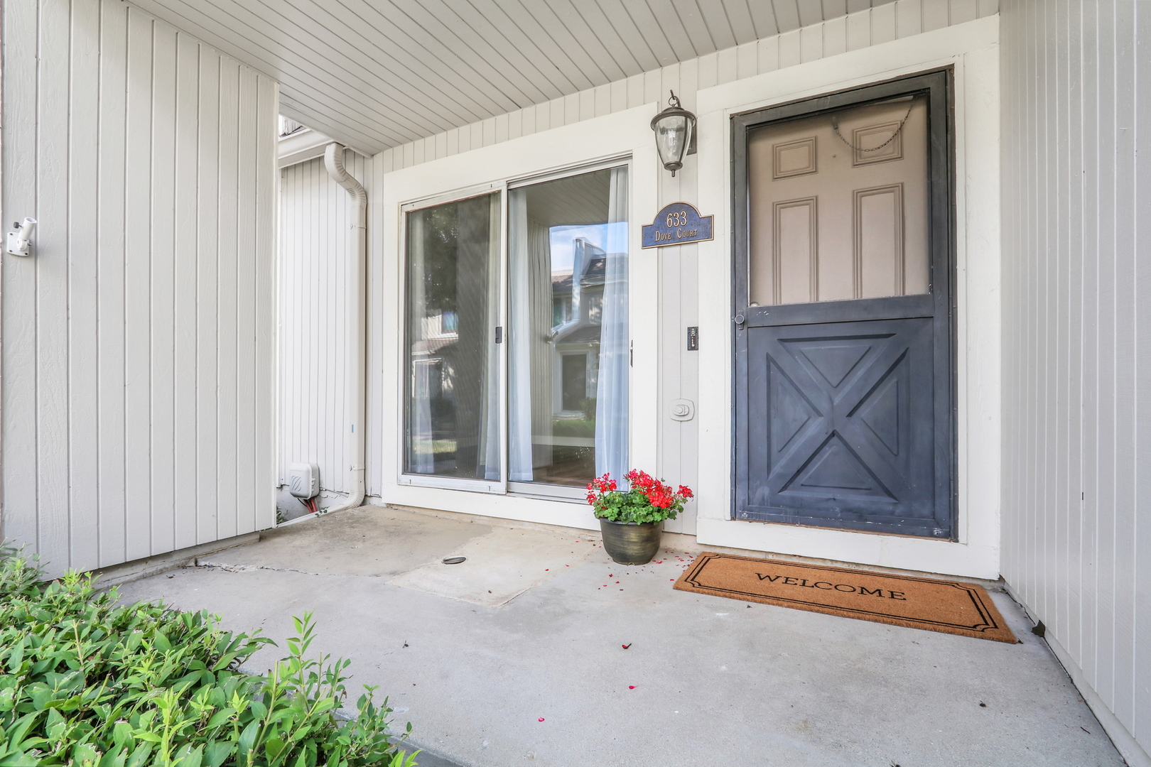 633 Dove Court, Grayslake, IL 60030