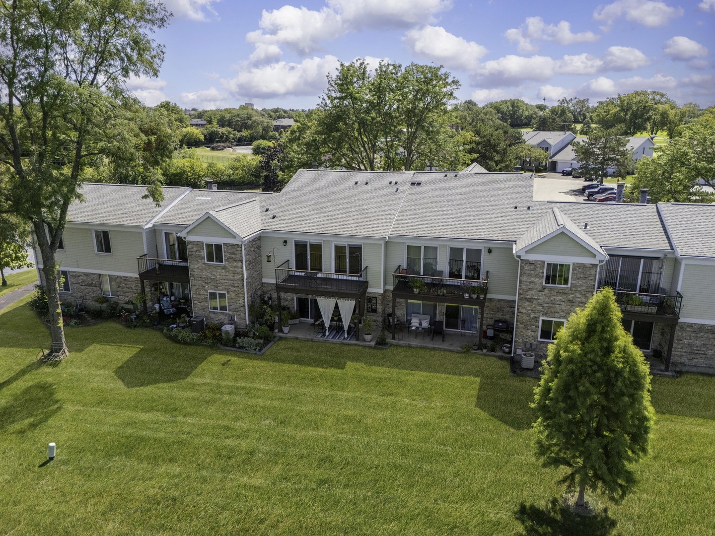 220 Memory Lane #3, Westmont, IL 60559