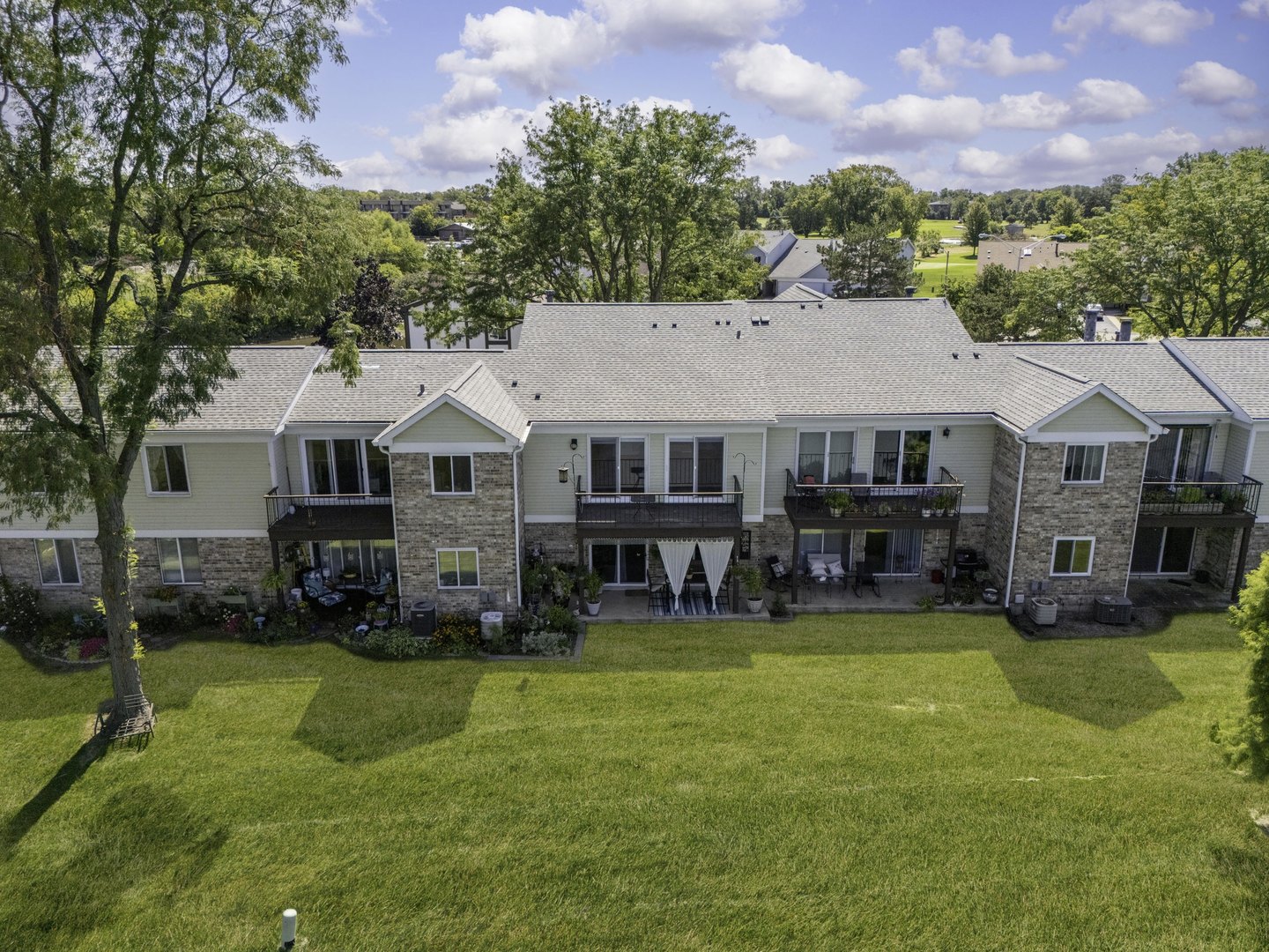 220 Memory Lane #3, Westmont, IL 60559