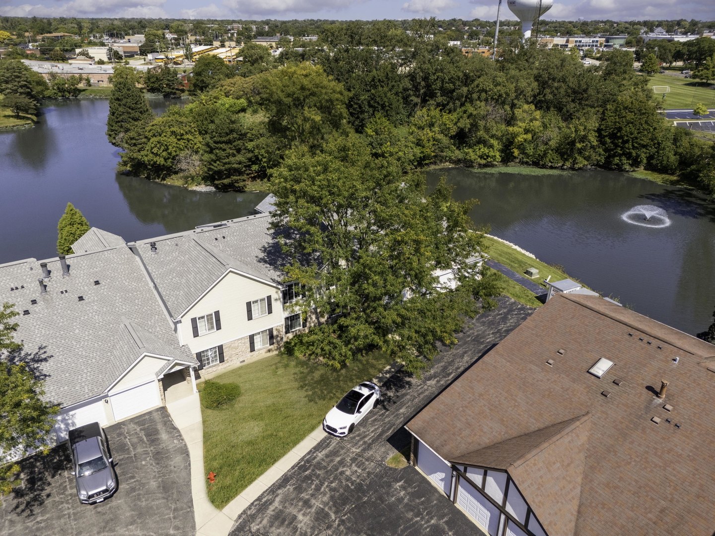 220 Memory Lane #3, Westmont, IL 60559