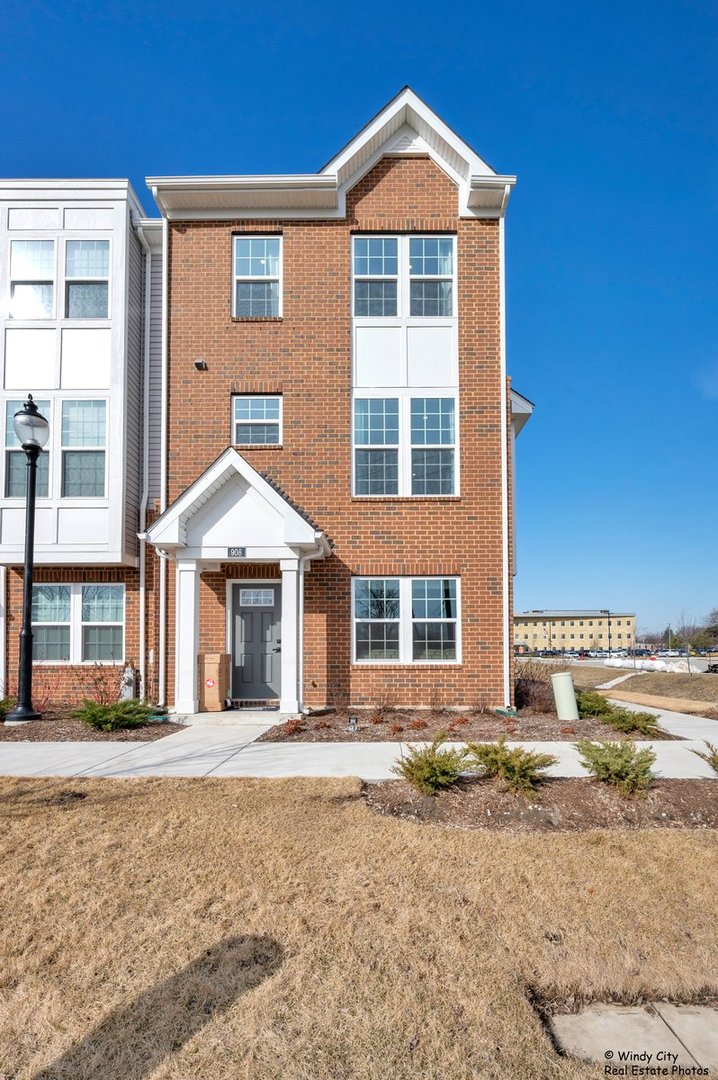908 Jenkins Court, Wheeling, IL 60090