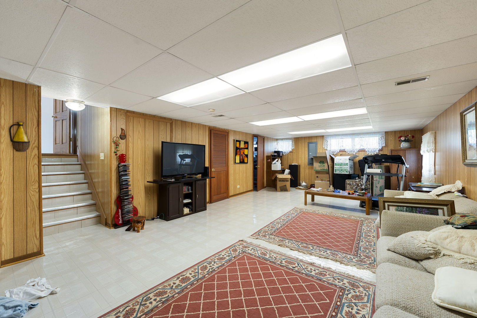 748 Yorkshire Lane, Des Plaines, IL 60016
