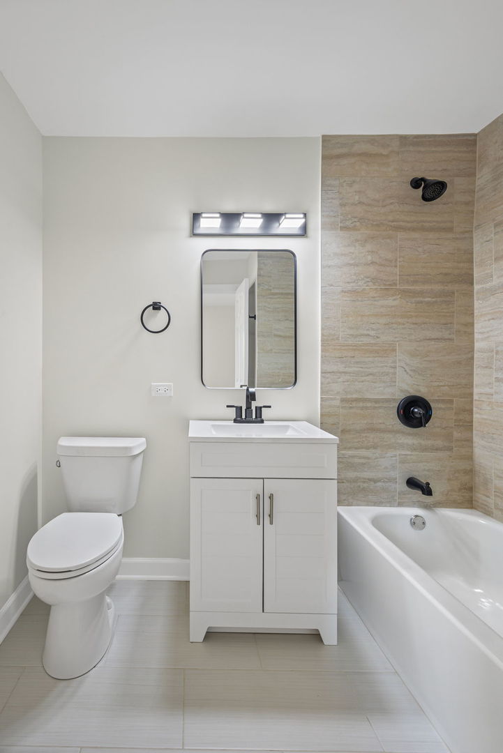 4423 Kolze Avenue, Schiller Park, IL 60176