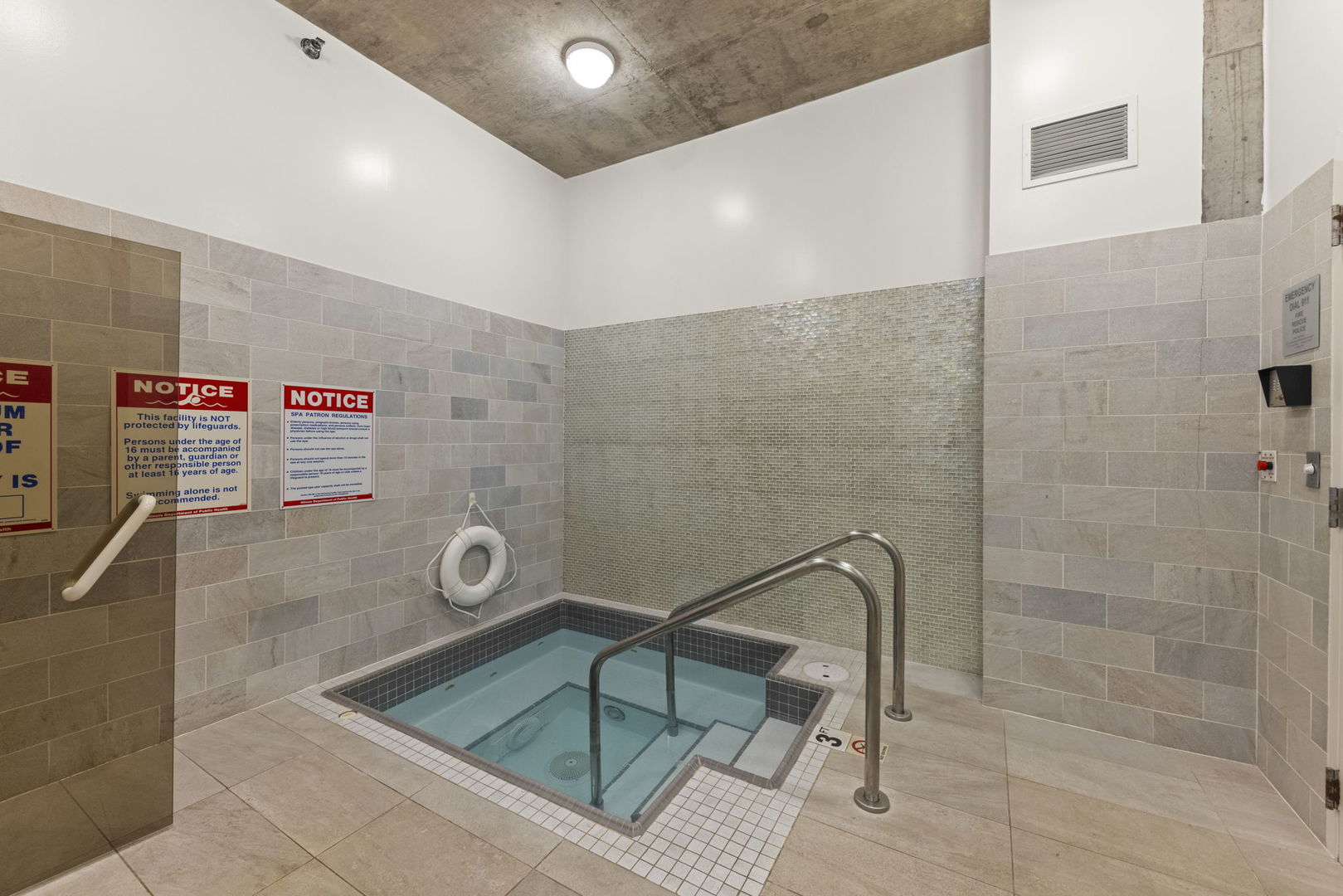 611 S Wells Street #2402, Chicago, IL 60607