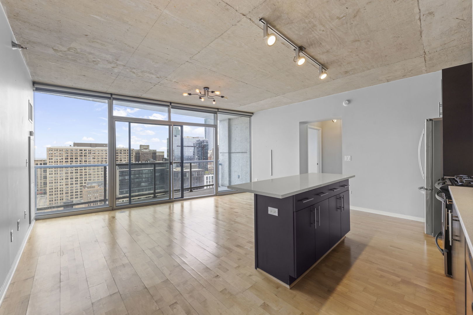 611 S Wells Street #2402, Chicago, IL 60607