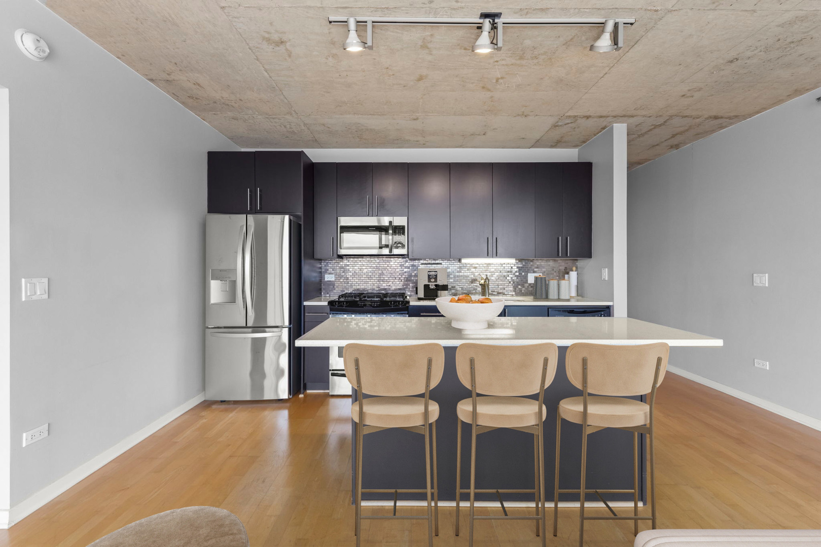 611 S Wells Street #2402, Chicago, IL 60607