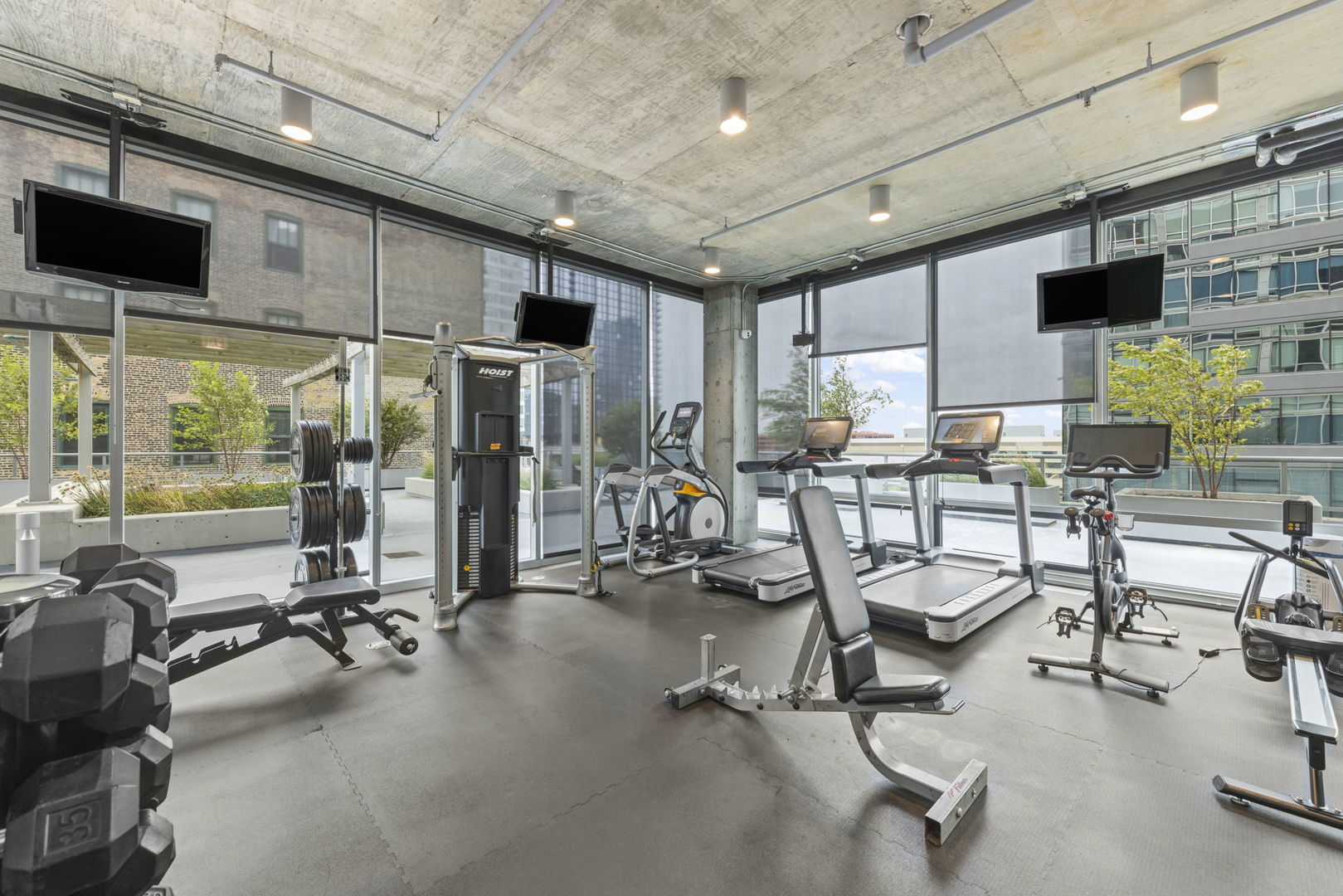 611 S Wells Street #2402, Chicago, IL 60607
