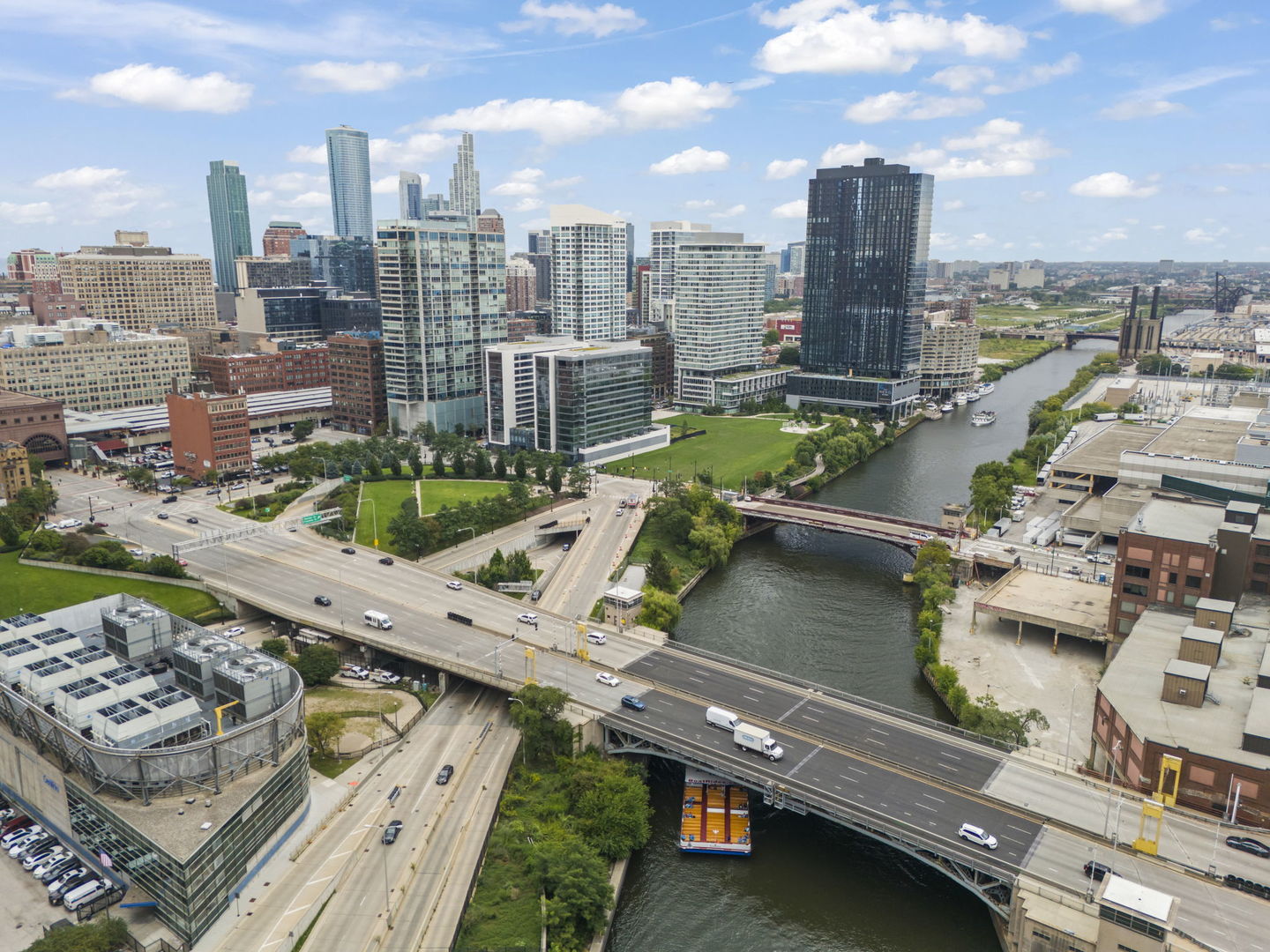 611 S Wells Street #2402, Chicago, IL 60607