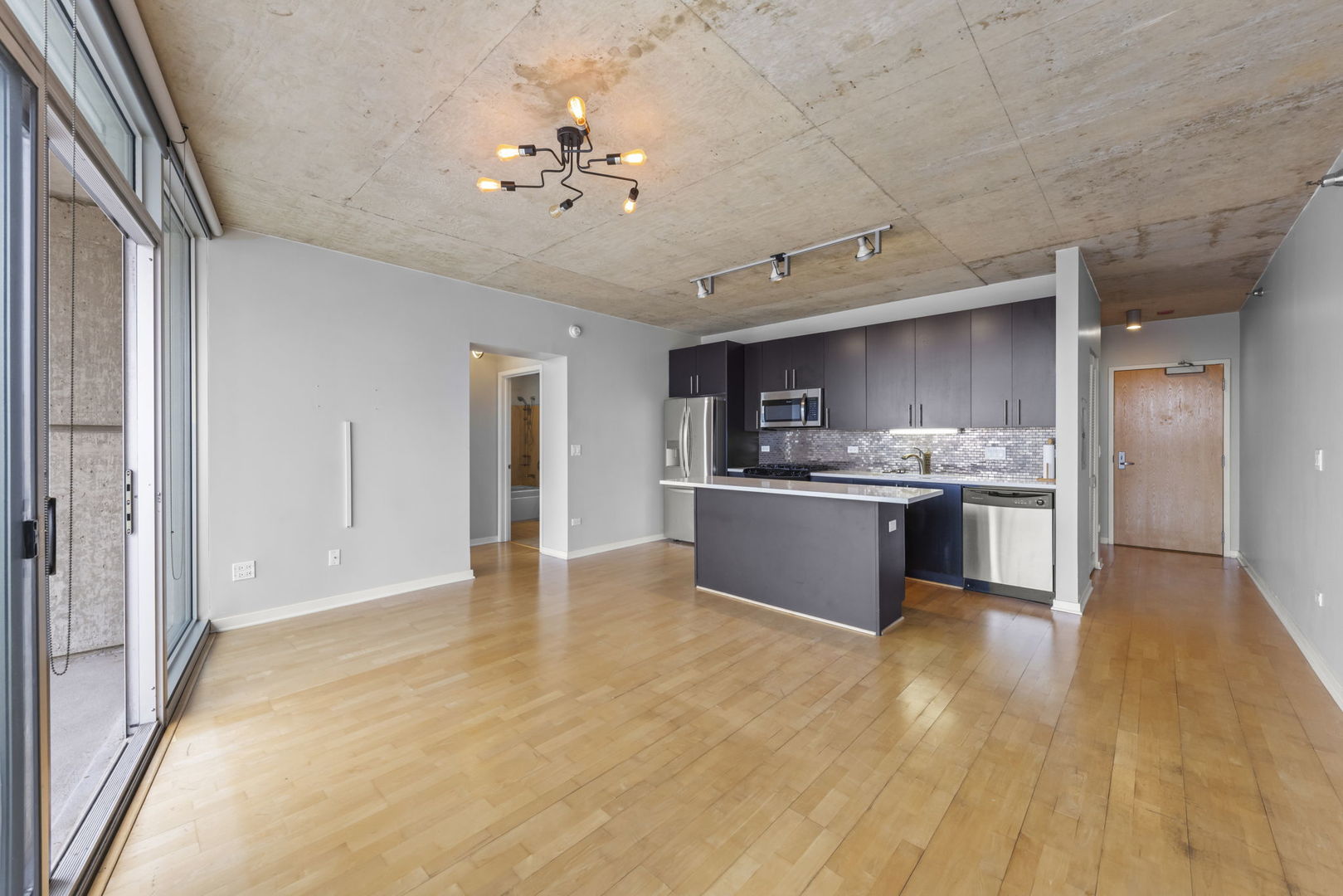 611 S Wells Street #2402, Chicago, IL 60607