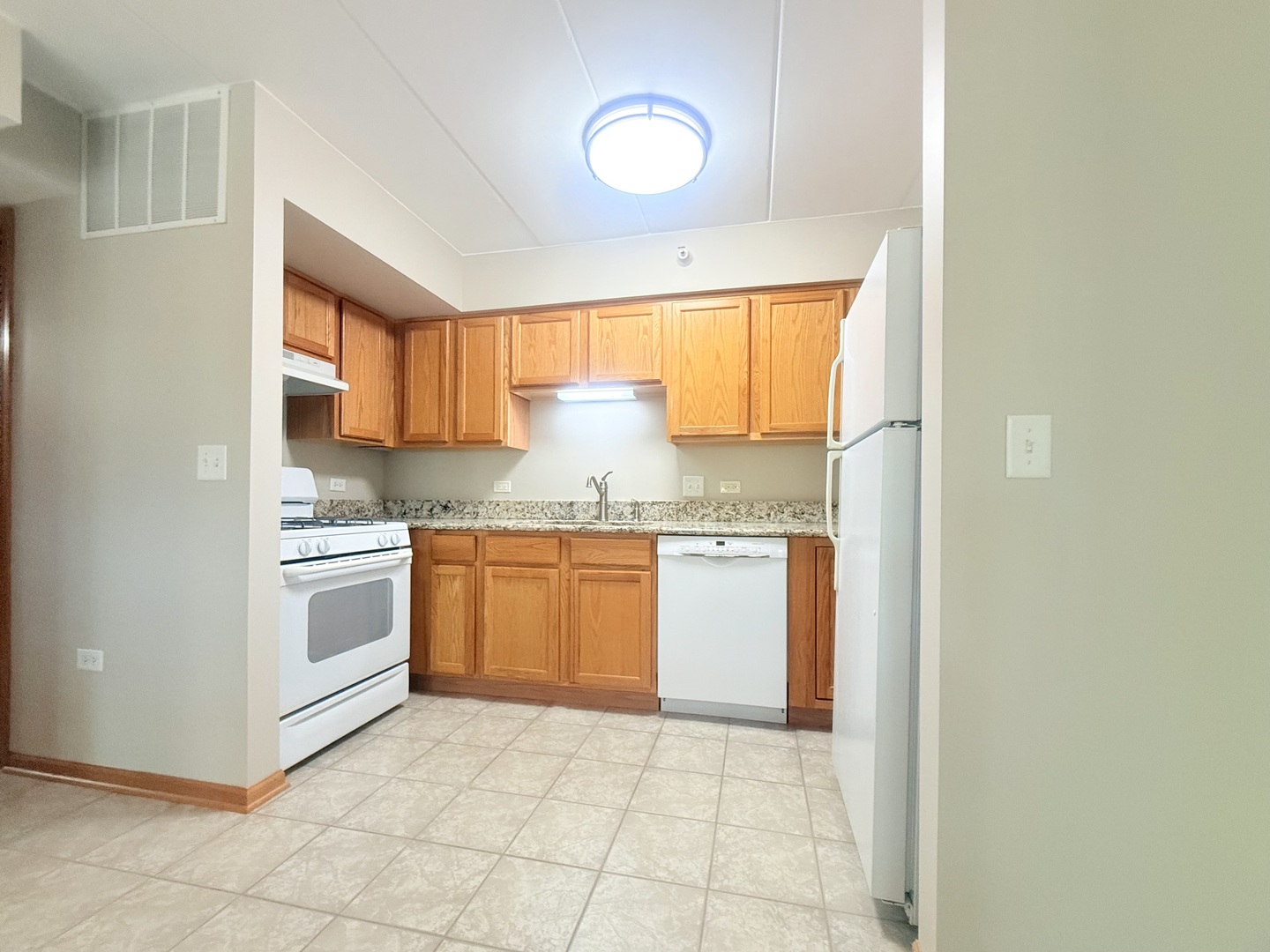 1033 Ashley Court #2D, Lockport, IL 60441